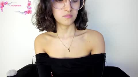 Snapshot of its__angelica_ chatting on January 15, 6:51 pm Angelica online show from January 15, 6:51 pm