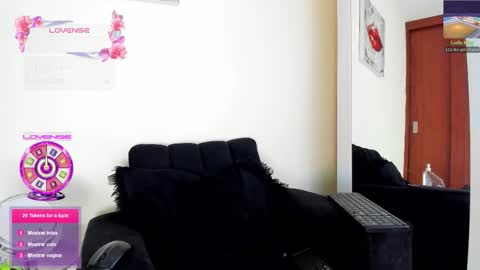 Snapshot of its__angelica_ chatting on November 29, 8:34 pm Angelica online show from November 29, 8:34 pm