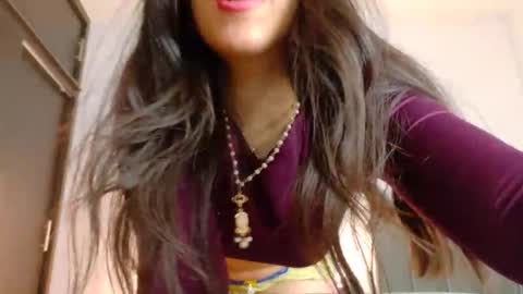 Snapshot of its_bunnyy chatting on November 14, 12:42 am K A R I online show from November 14, 12:42 am