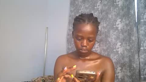 Snapshot of its_crystal1 chatting on May 10, 5:01 am crystal online show from May 10, 5:01 am