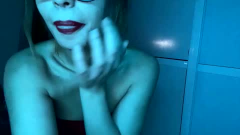 its_rachelle00 online show from December 28, 12:04 am