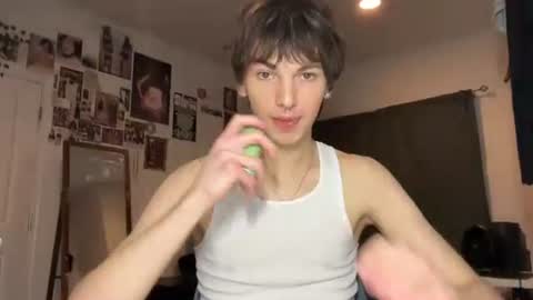 Snapshot of its_rowan chatting on November 12, 2:34 am Rowan online show from November 12, 2:34 am