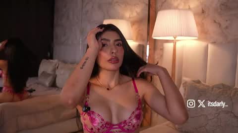     online show from April 16, 11:33 am