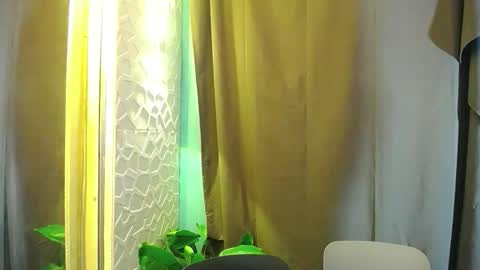 Francine online show from April 4, 6:11 am