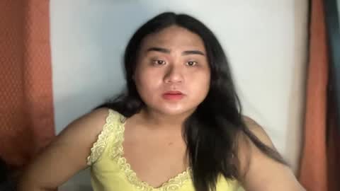 Hannah online show from April 17, 7:06 pm