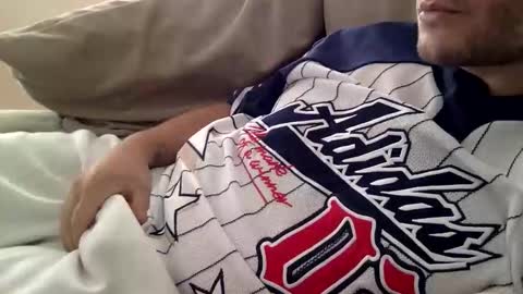 itsjasonj online show from February 2, 5:06 am