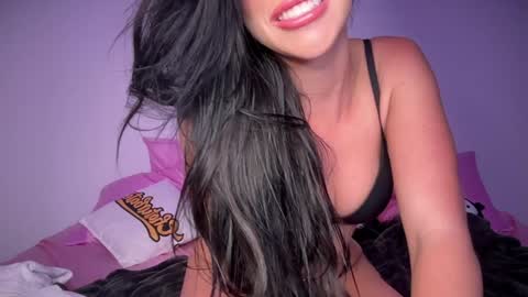 Snapshot of itskassielee chatting on January 5, 8:22 am itskassielee online show from January 5, 8:22 am