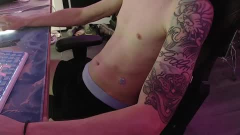 itslamayo online show from March 31, 9:15 pm