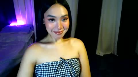 Snapshot of itsmehotqueen chatting on May 10, 3:39 pm itsmehotqueen online show from May 10, 3:39 pm