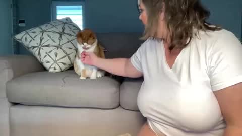 Snapshot of itsmejade_x chatting on October 2, 4:36 pm Jade online show from October 2, 4:36 pm