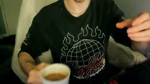 itsnotliam834 online show from September 9, 2:33 am