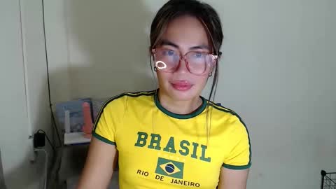 itsurgil_kloeh online show from December 15, 6:01 pm