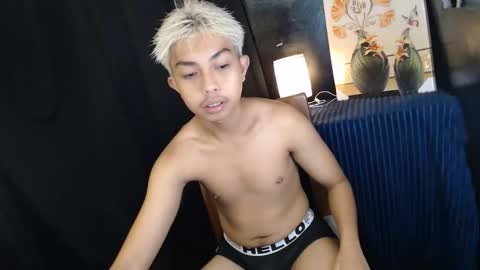 Kyle online show from June 1, 6:42 pm