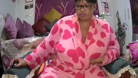 itumeleng74 online show from September 25, 7:50 pm