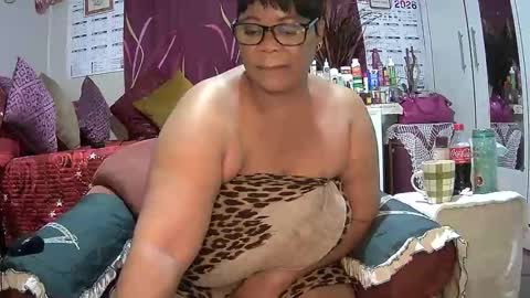 itumeleng74 online show from January 11, 7:19 pm