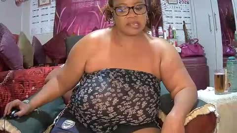 itumeleng74 online show from February 8, 4:21 pm