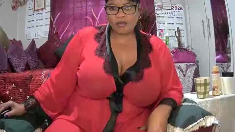 itumeleng74 online show from May 23, 6:18 am