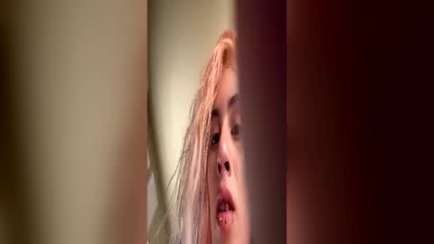 itzadriana online show from July 6, 4:53 pm