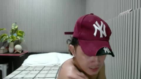 itzme_dex online show from April 7, 4:18 pm