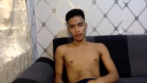 itzme_urboy online show from April 12, 2:49 am