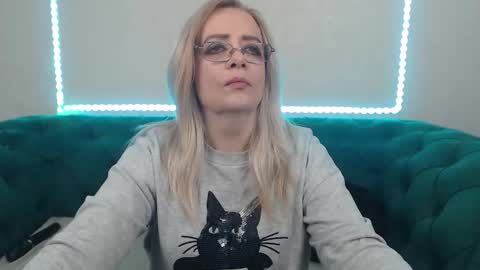 ivanacharm online show from January 10, 4:47 am