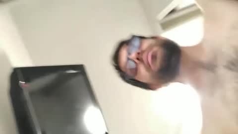 Snapshot of ivanchelon chatting on October 24, 2:52 am Vanchi online show from October 24, 2:52 am