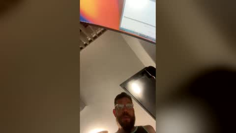Snapshot of ivanchelon chatting on June 5, 4:41 am Vanchi online show from June 5, 4:41 am
