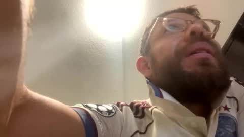 Snapshot of ivanchelon chatting on June 9, 8:04 am Vanchi online show from June 9, 8:04 am