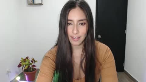 Snapshot of ivanna_angel chatting on October 10, 11:15 pm Ivanna angel online show from October 10, 11:15 pm