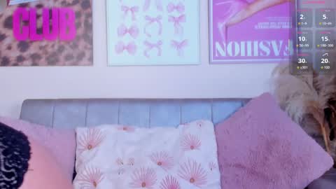 ivanna_velvet online show from March 31, 2:17 pm