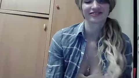 Snapshot of ivetta911 chatting on November 12, 1:55 pm ivetta911 online show from November 12, 1:55 pm