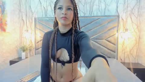 Snapshot of ivisbouncyass chatting on February 27, 12:02 pm Ivis online show from February 27, 12:02 pm