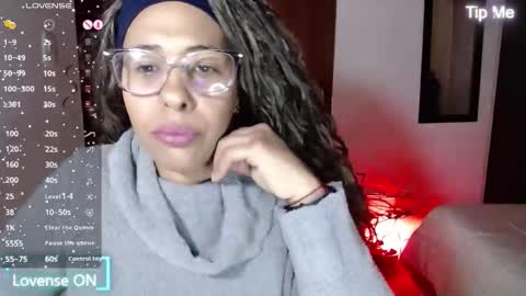 ivonne_collins33 online show from March 19, 12:36 am