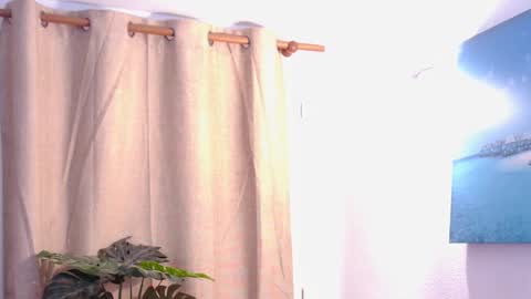 ivonneanddom online show from March 20, 10:42 am