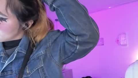 Ivonny online show from March 25, 12:00 pm