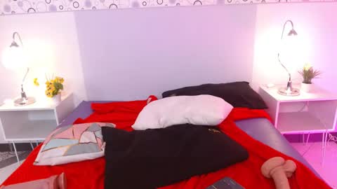 IvonnyBon online show from March 27, 8:26 am