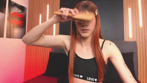 ivi rosse  online show from April 20, 1:58 pm