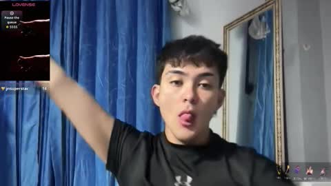 Snapshot of ivy_0000 chatting on December 21, 4:41 am ivy online show from December 21, 4:41 am