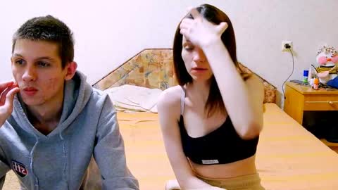 Snapshot of ivy__lester chatting on March 2, 8:18 pm Ivy and Lester online show from March 2, 8:18 pm