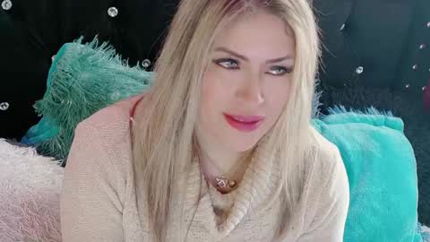 Diana Rojas  online show from December 15, 5:50 pm