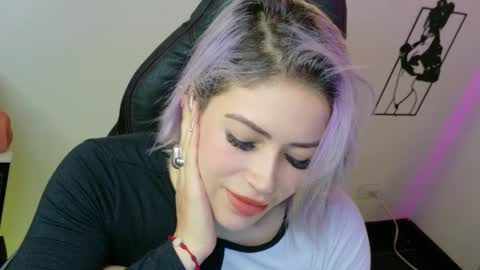 Diana Rojas  online show from April 16, 2:45 am