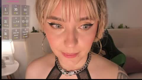 Pamela online show from April 14, 11:11 pm