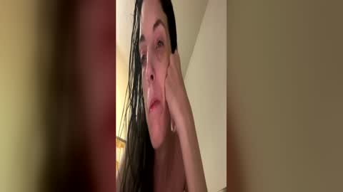 Snapshot of ivy_rose90 chatting on June 14, 2:35 am ivy_rose90 online show from June 14, 2:35 am