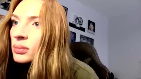 Snapshot of ivygrave chatting on October 5, 9:34 pm ivygrave online show from October 5, 9:34 pm