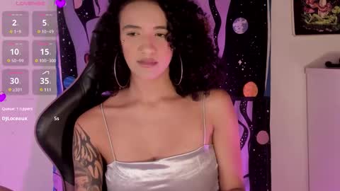 Snapshot of ivymanson_ chatting on September 24, 4:43 pm Camila online show from September 24, 4:43 pm