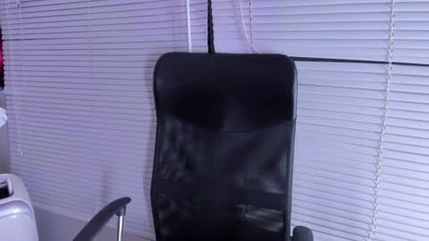 ivymilleer online show from June 25, 5:12 am