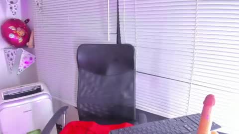 ivymilleer online show from July 2, 3:23 am