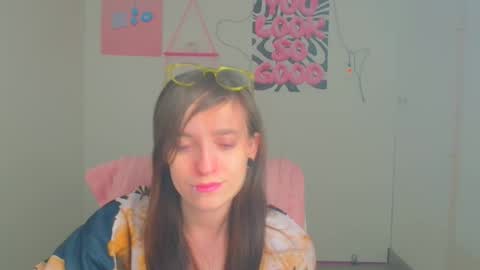 Ivy online show from April 4, 11:51 am