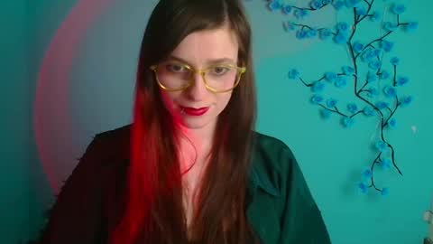 Ivy online show from April 14, 1:06 pm