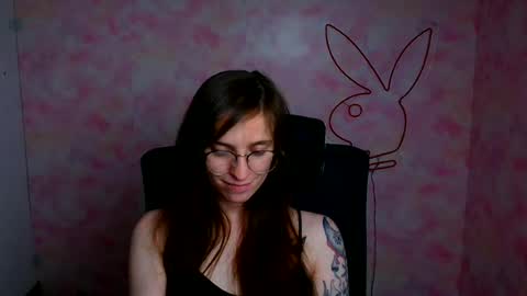 Snapshot of ivynoir_ chatting on June 21, 11:29 pm Ivy online show from June 21, 11:29 pm